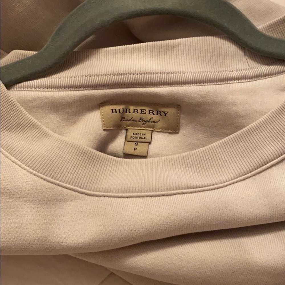 BURBERRY Sweater Top - Picture 5 of 5
